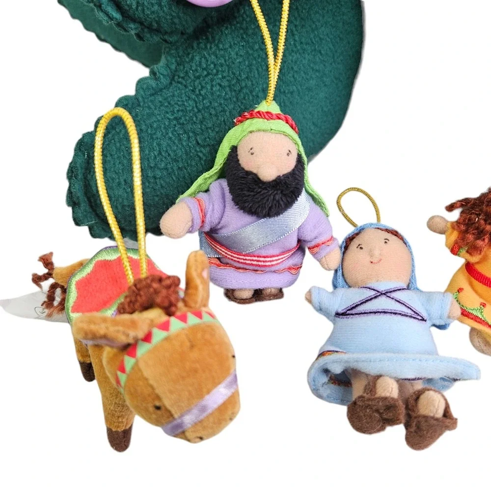 Hallmark Keepsake Kids My Very Own Christmas Tree‎ Felt Plush With 5 Ornaments